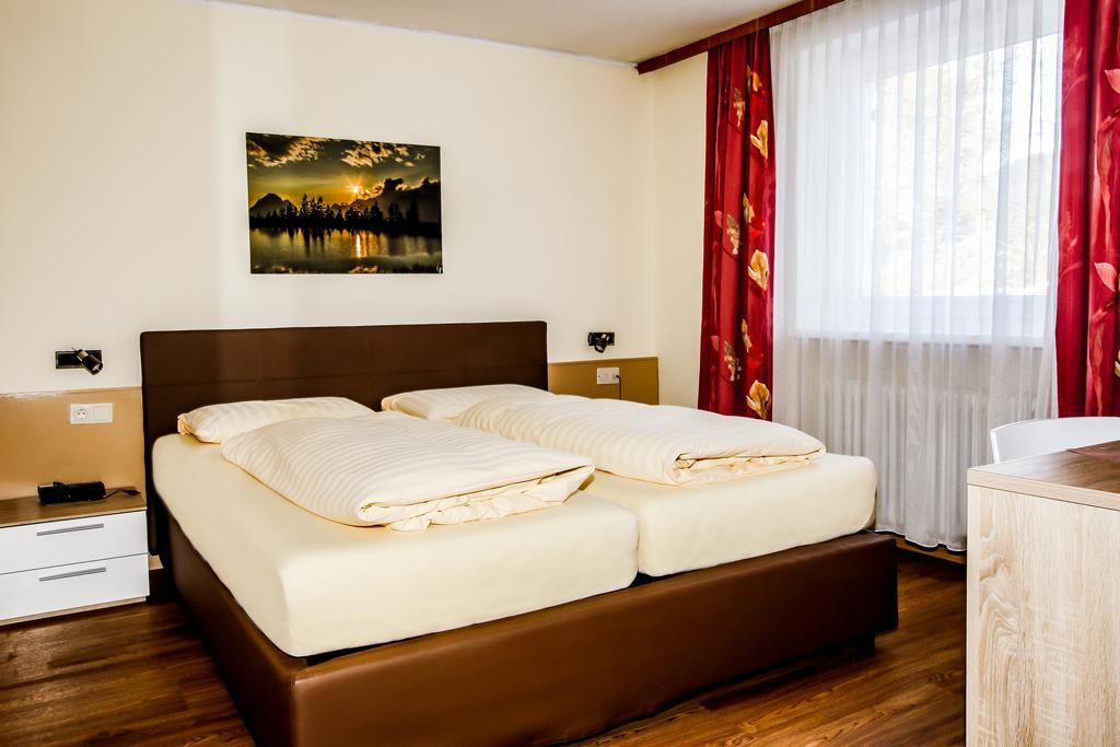 Hotel Cristallago سيفيلد ان تيرول الغرفة الصورة